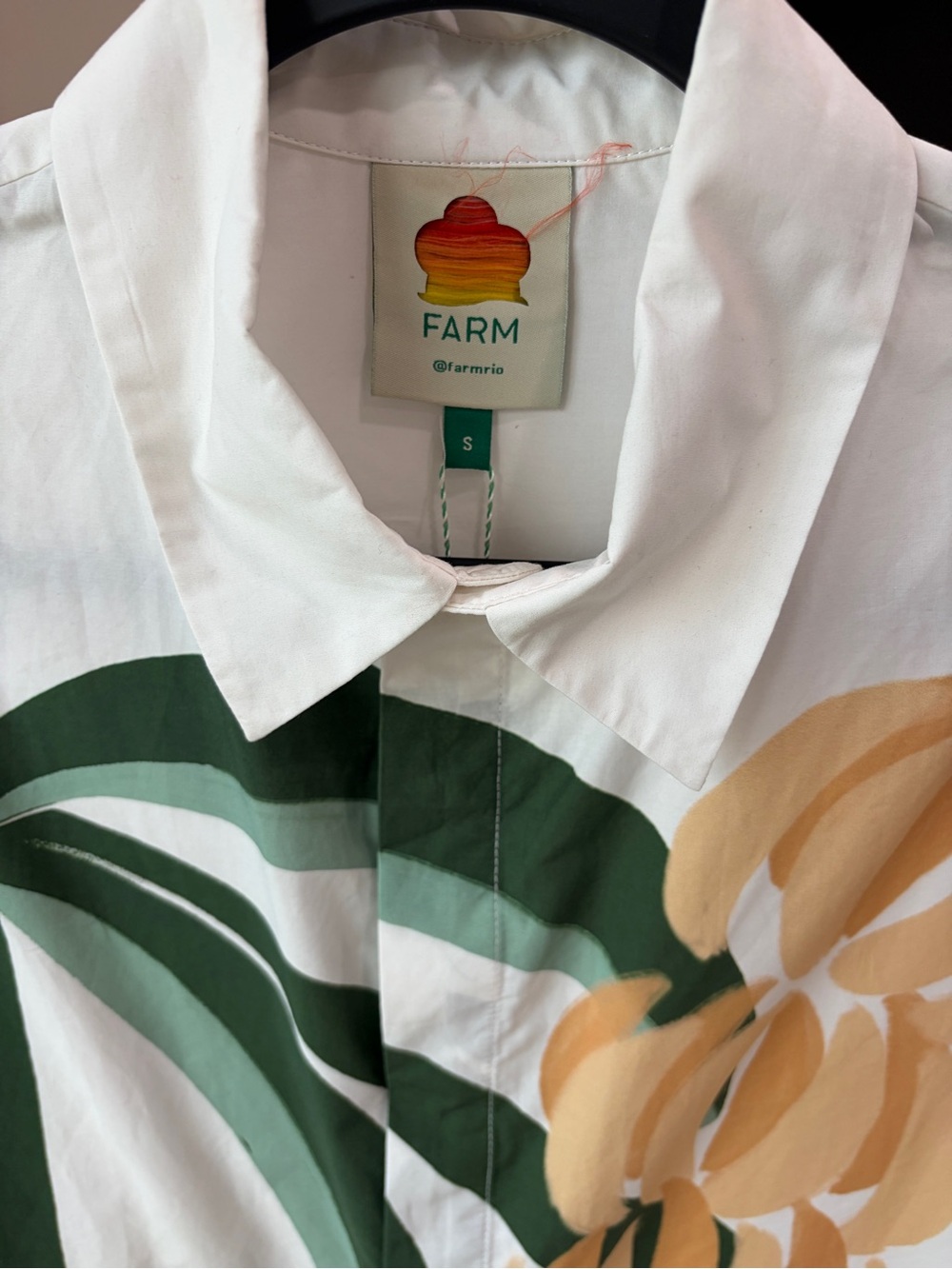 Farm Rio: Graphic Banana Tree Applique Shirt - Picture 7 of 10